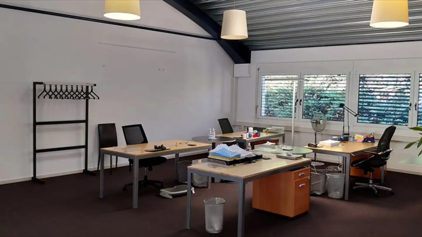 Spazio ufficio in affitto - Chemin De La Veyre-D'en-Haut, 1806 St-Légier-La Chiésaz - Photo 2