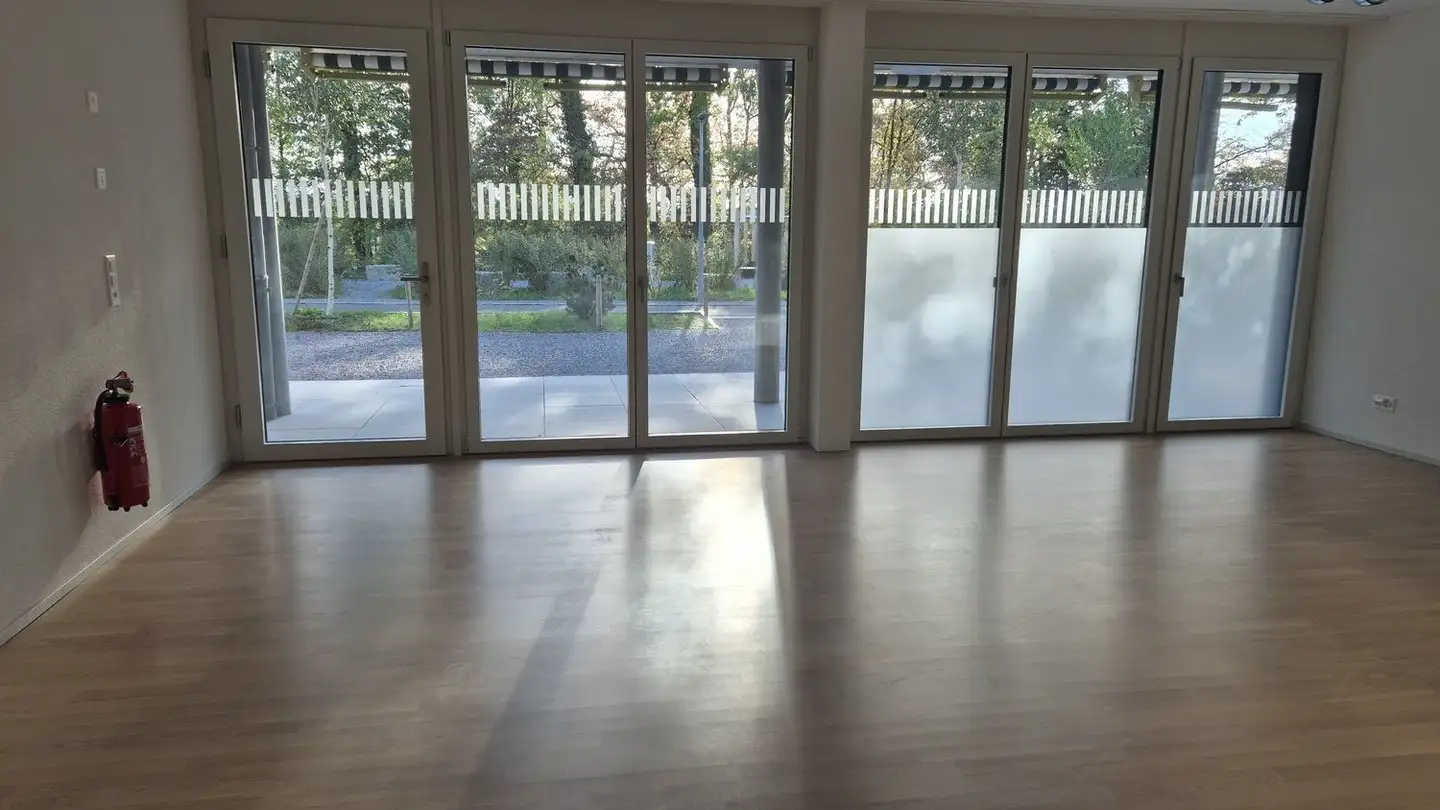 Commercial for rent - Sonnhaldenstrasse 1a, 8302 Kloten
