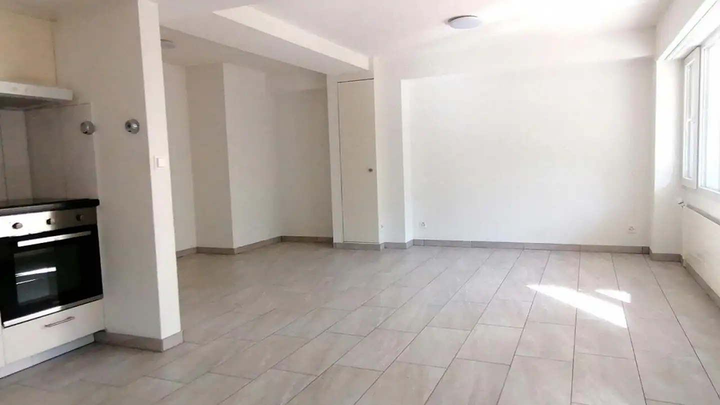 Wohnung mieten - Schaffhauserstrasse 31, 8212 Neuhausen am Rheinfall - Foto 3