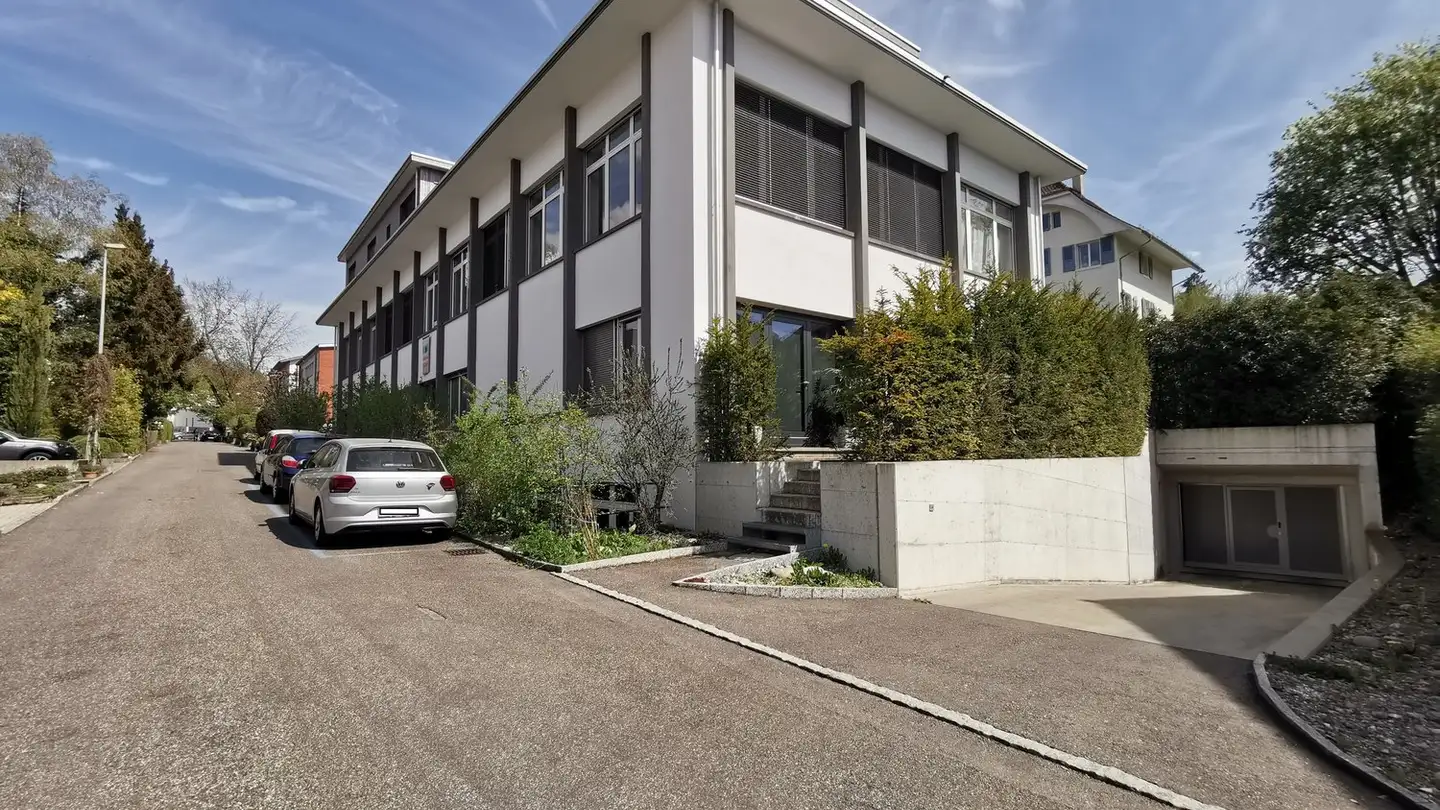Place de parking souterraine à louer - Chemin Creux / Hohlenweg 20, 2503 Biel/Bienne