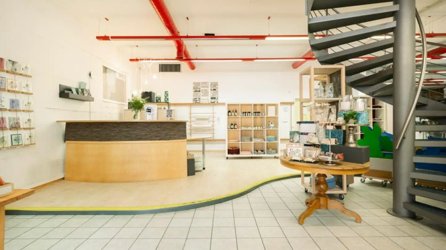 Bureau à louer - Kantonsstrasse 19, 6048 Horw