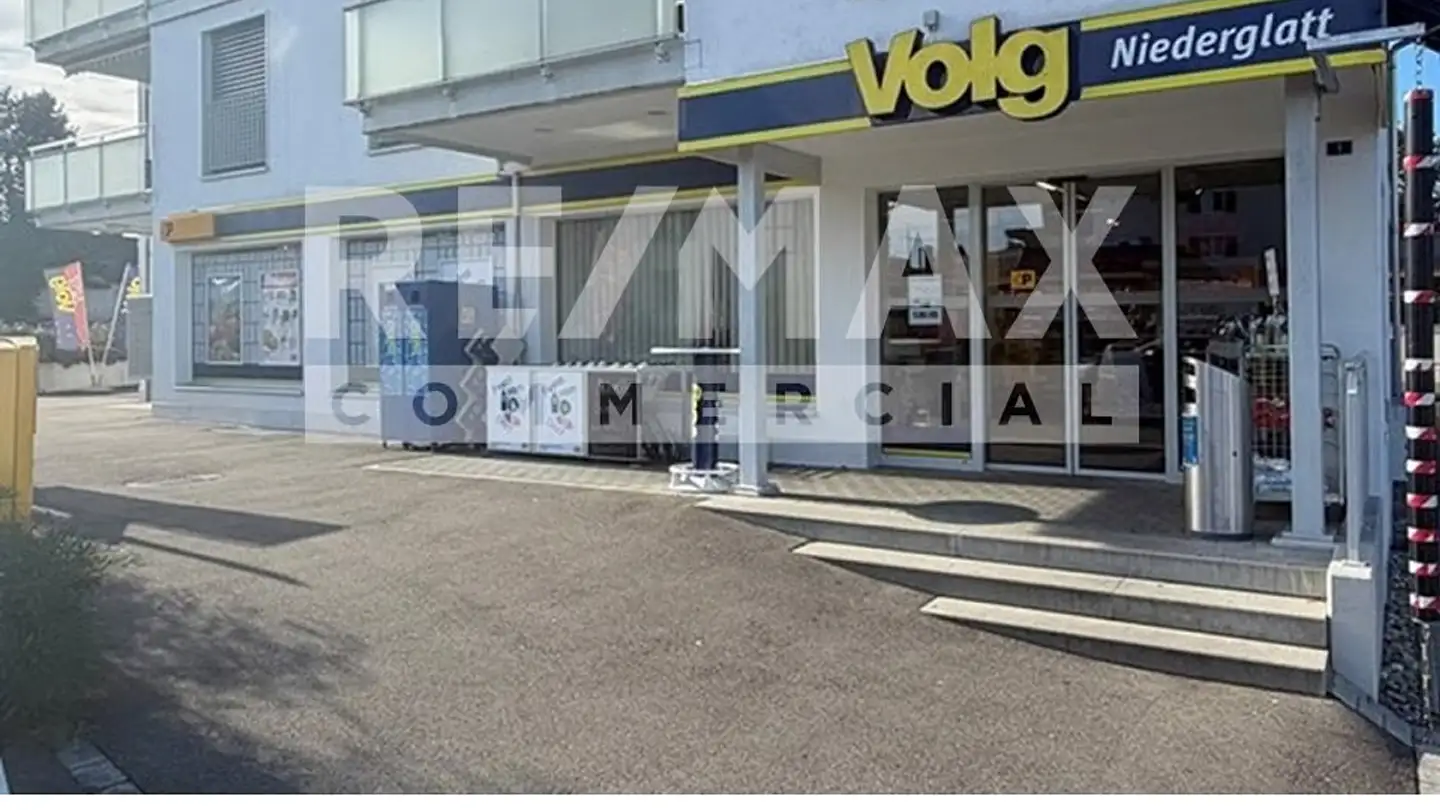 Commercial à louer - Grafschaftstrasse 1, 8172 Niederglatt ZH