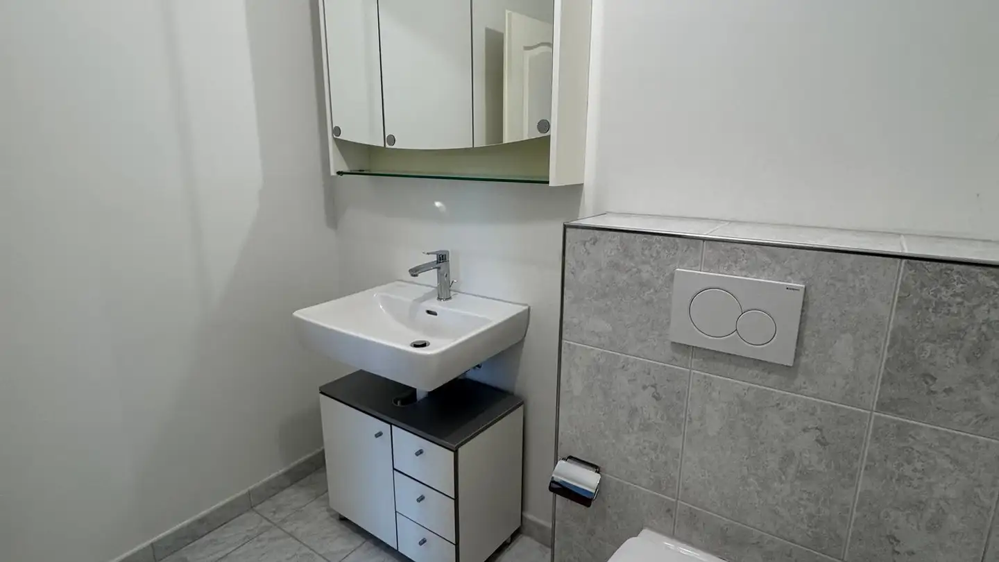 Commercial à louer - Dorfstrasse 2, 8603 Schwerzenbach - Photo 4