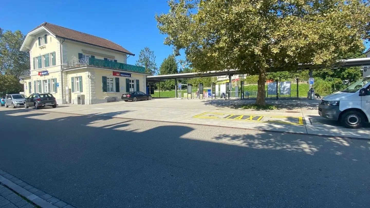 Parkplatz im Freien mieten - 8708 Männedorf