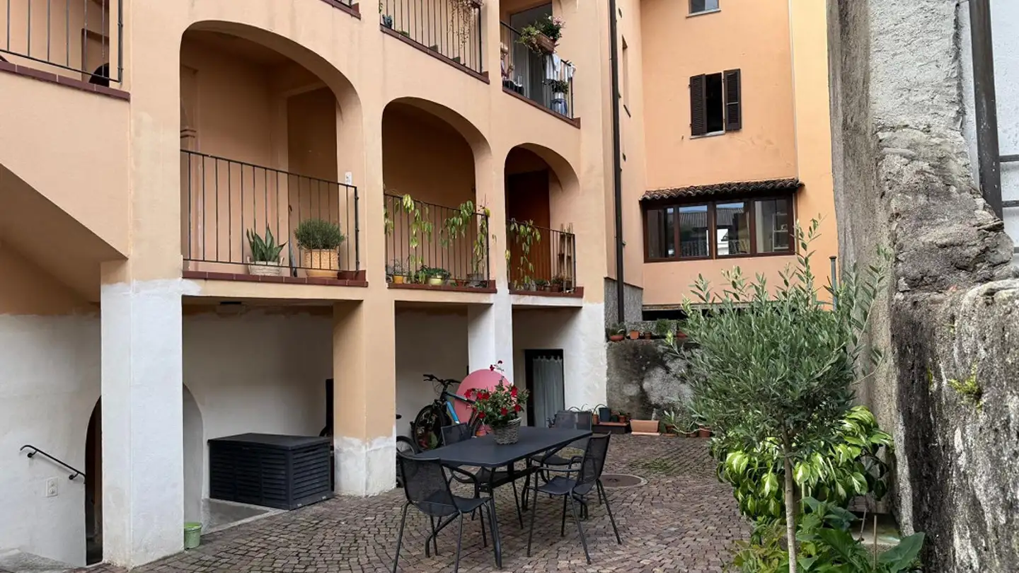 Edificio ad uso misto in vendita - 6987 Caslano