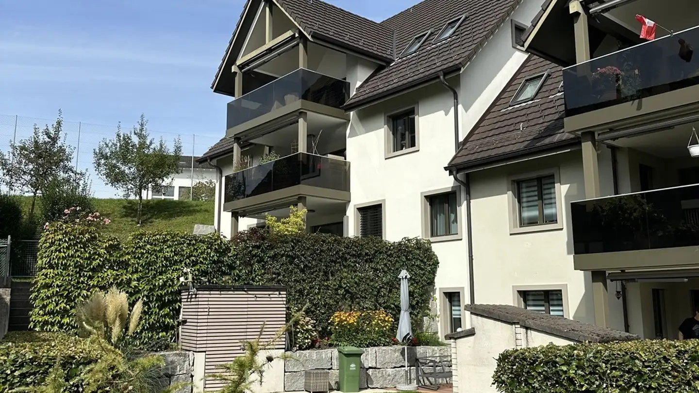 Wohnung mieten - 8635 Dürnten - Foto 2