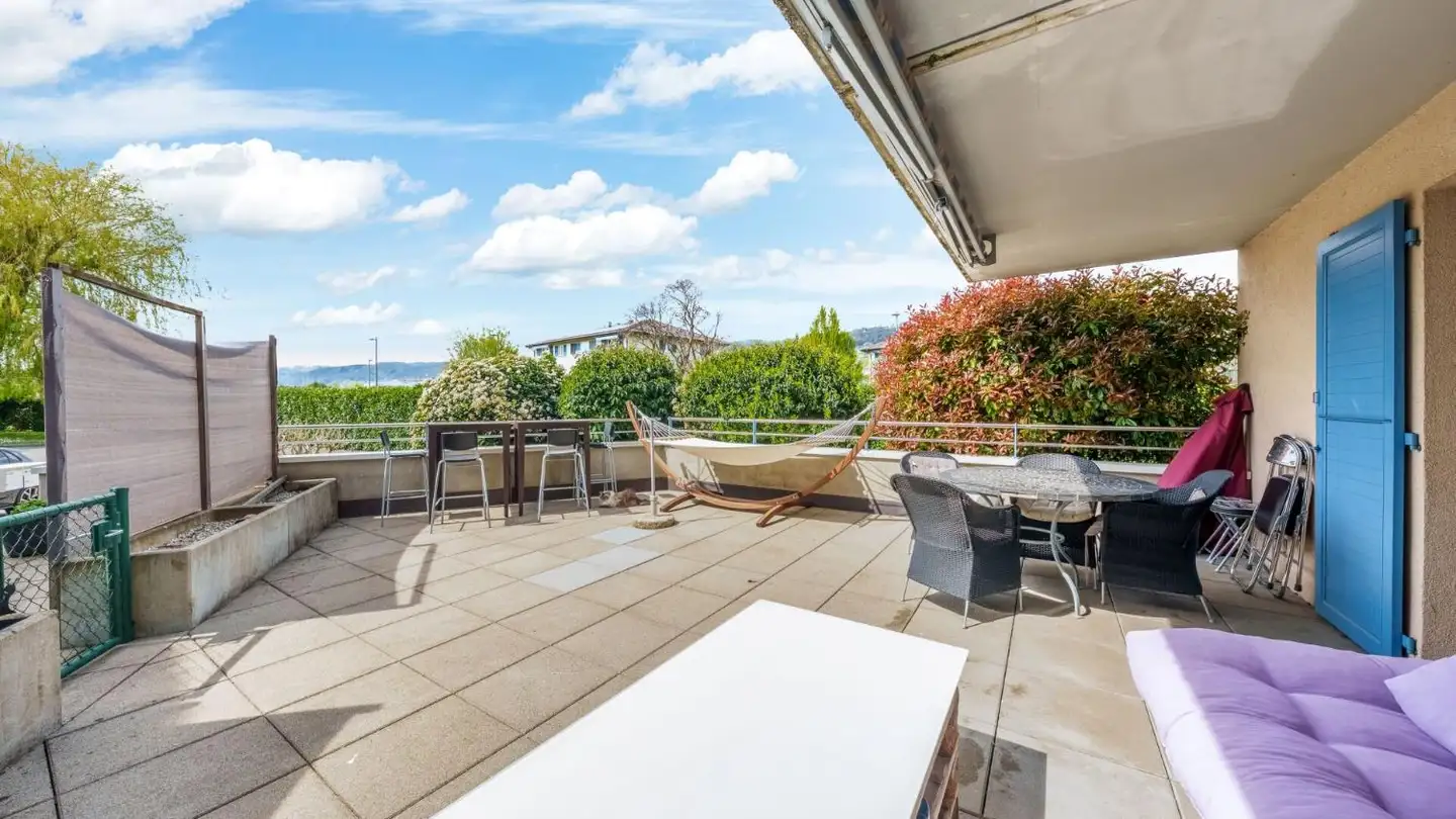 Apartment for sale - 1166 Perroy