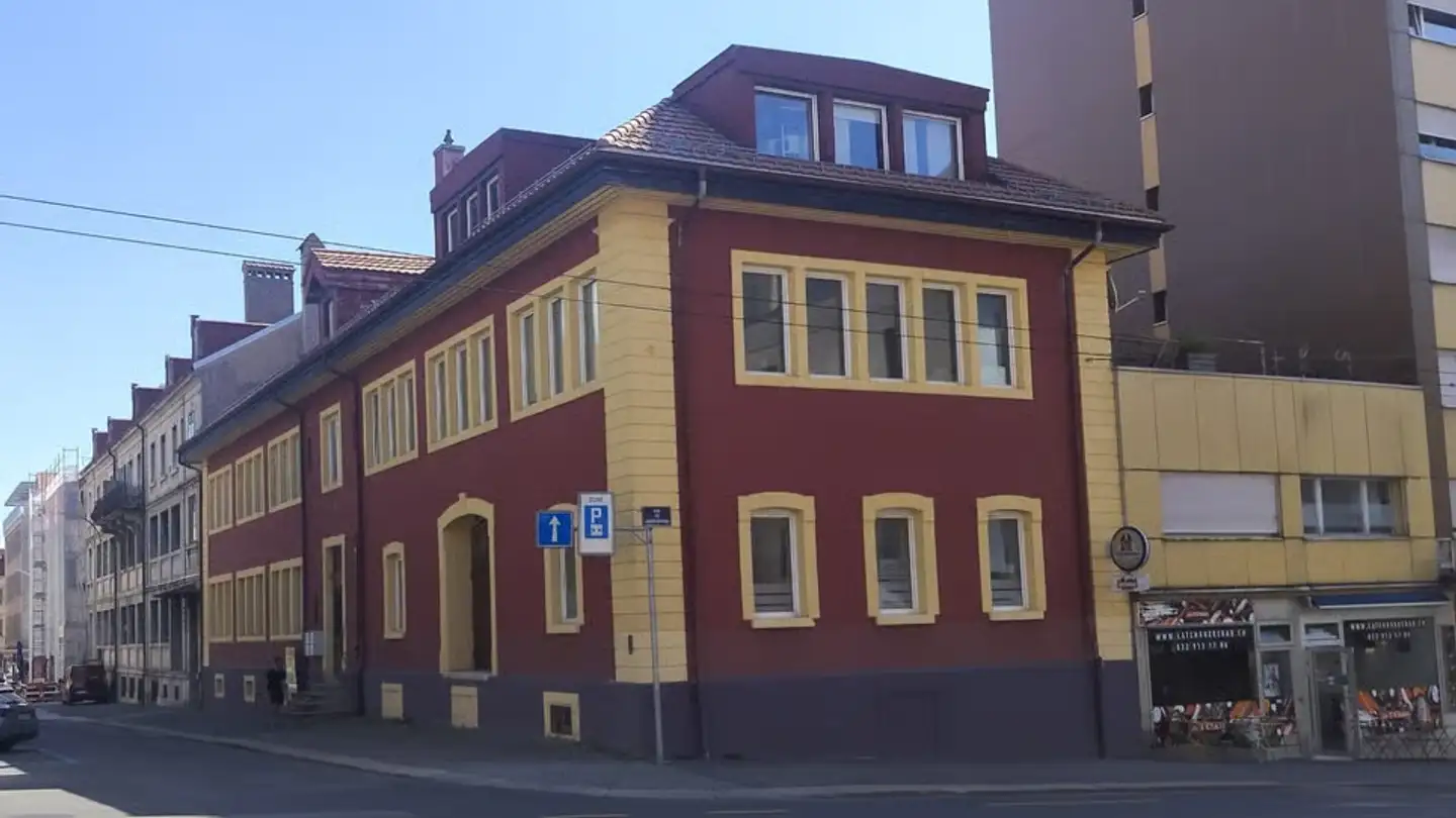 Commerciale in affitto - Rue De La Serre 91, 2300 La Chaux-de-Fonds