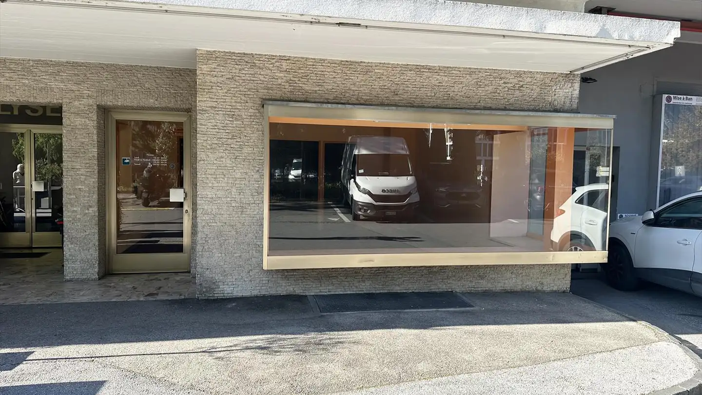 Commercial for rent - Chemin De L'ancien Cimetière 2, 3960 Sierre