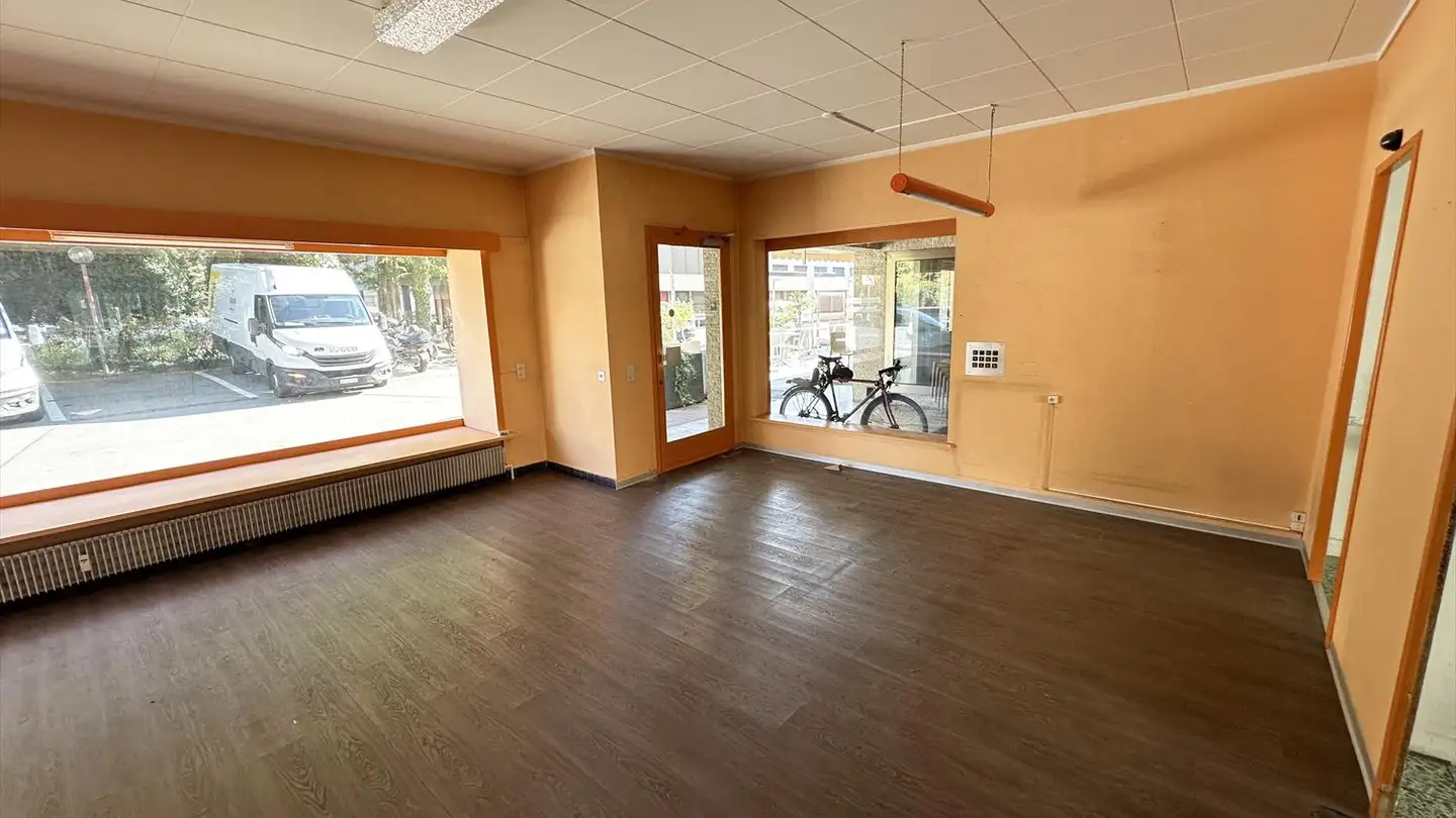 Commercial for rent - Chemin De L'ancien Cimetière 2, 3960 Sierre - Photo 4