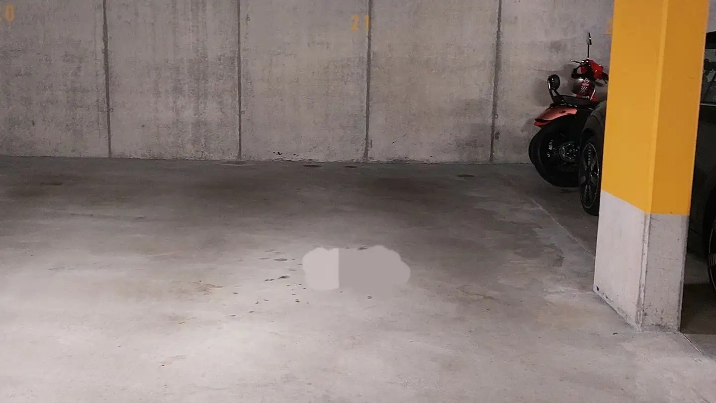Tiefgaragenstellplatz mieten - Rennweg 1, 4654 Lostorf