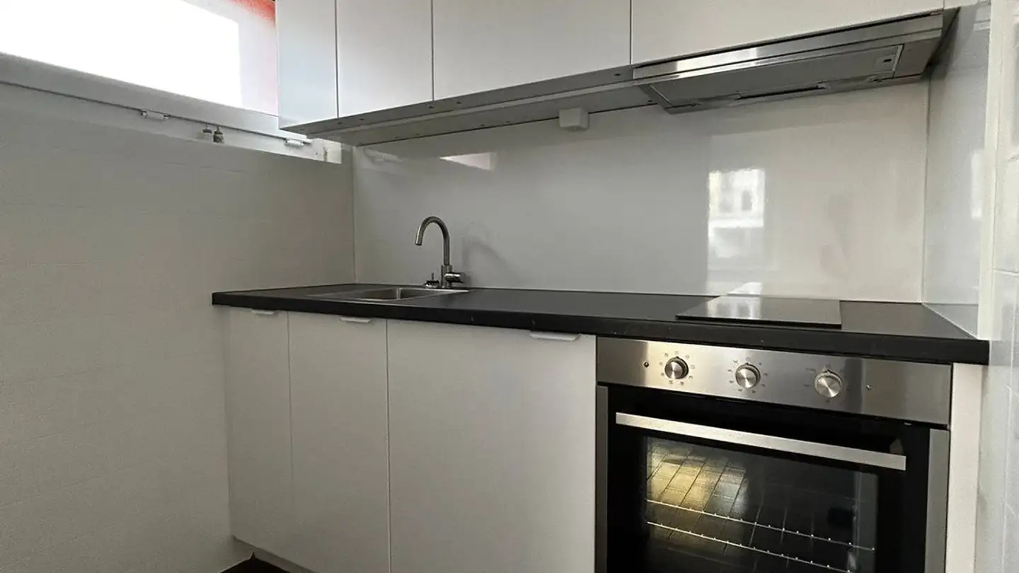 Studio for rent - Crêt-Des-Fleurs / Blumenrain 51, 2503 Biel/Bienne - Photo 3