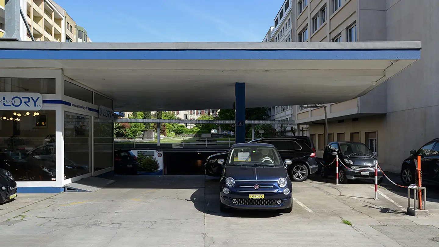 Single garage for rent - Chemin Malombré 3, 1206 Genève