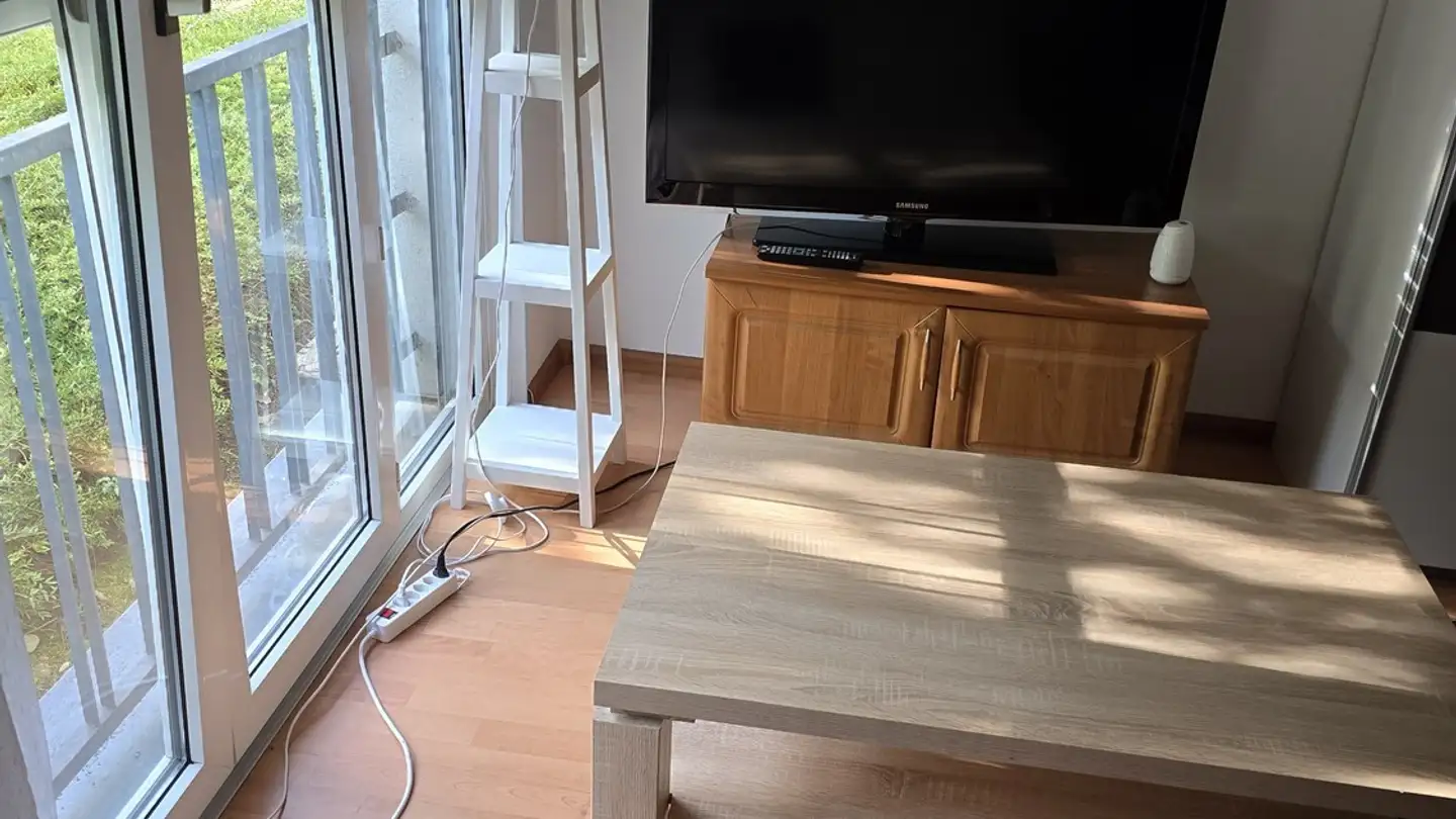 Single room for rent - 4153 Reinach BL