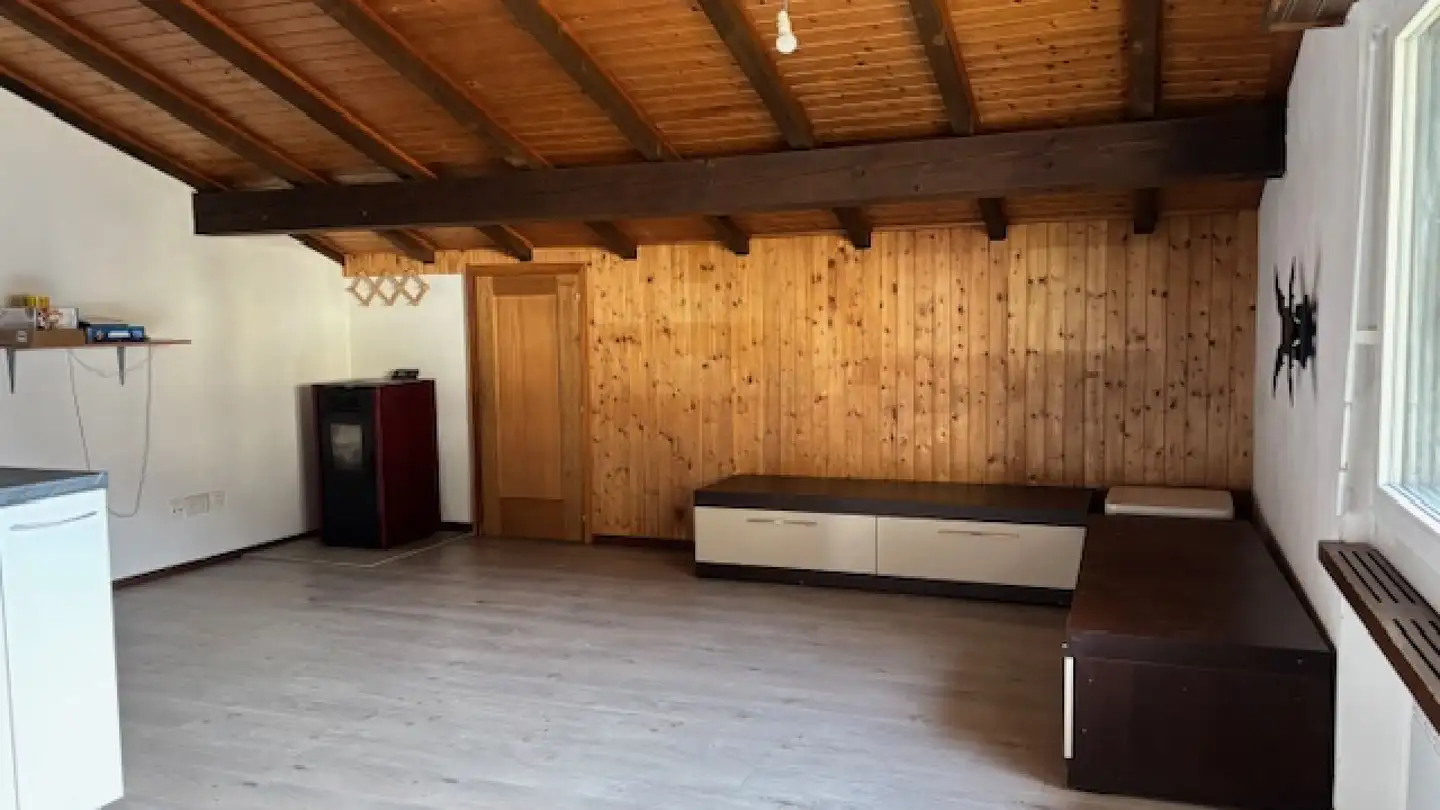 Attique à louer - 6557 Cama - Photo 3