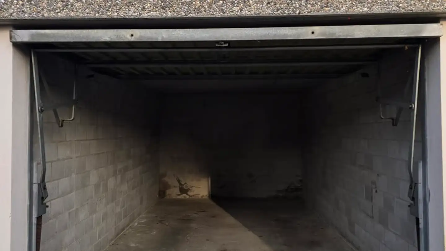 Garage singolo in affitto - La Colombière 131, 2900 Porrentruy