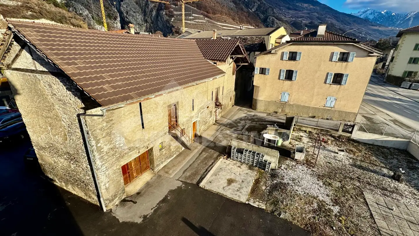 Cave house for sale - 1957 Ardon