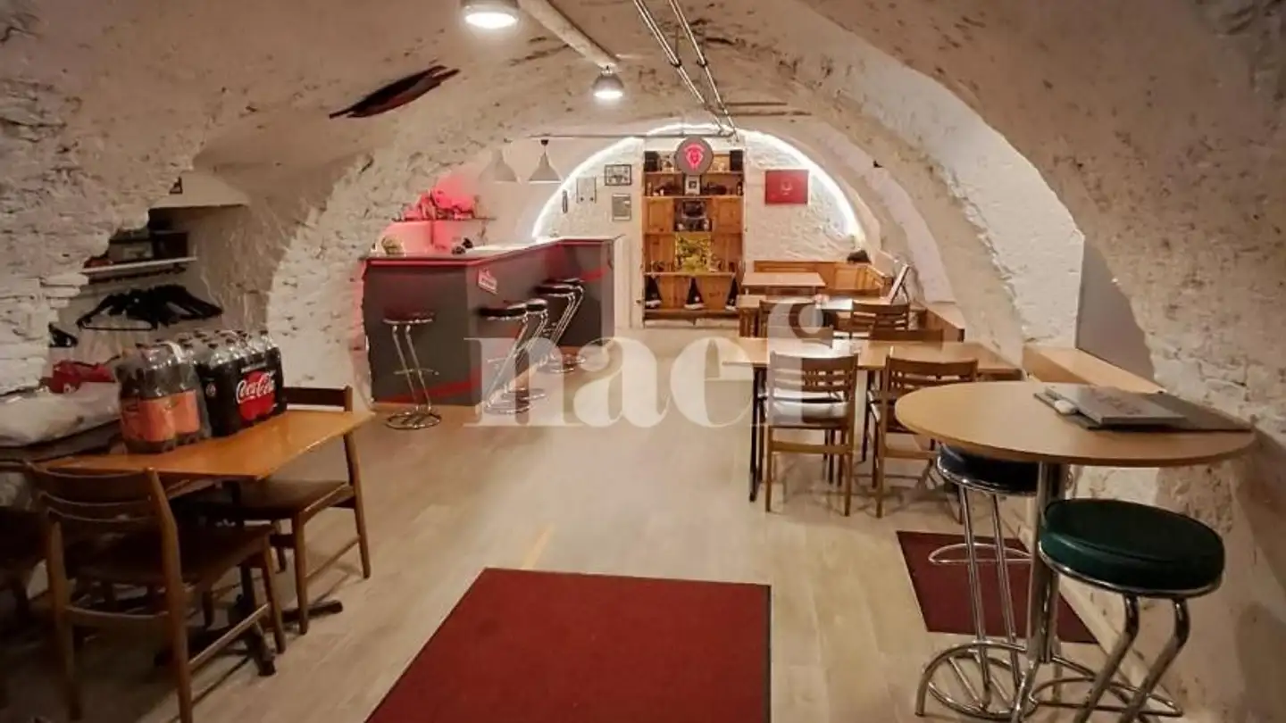 Commercial for rent - Rue de l'Industrie 16, 2300 La Chaux-de-Fonds