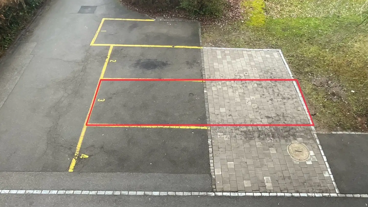 Outdoor parking space for rent - Pfadhagstrasse, 8304 Wallisellen