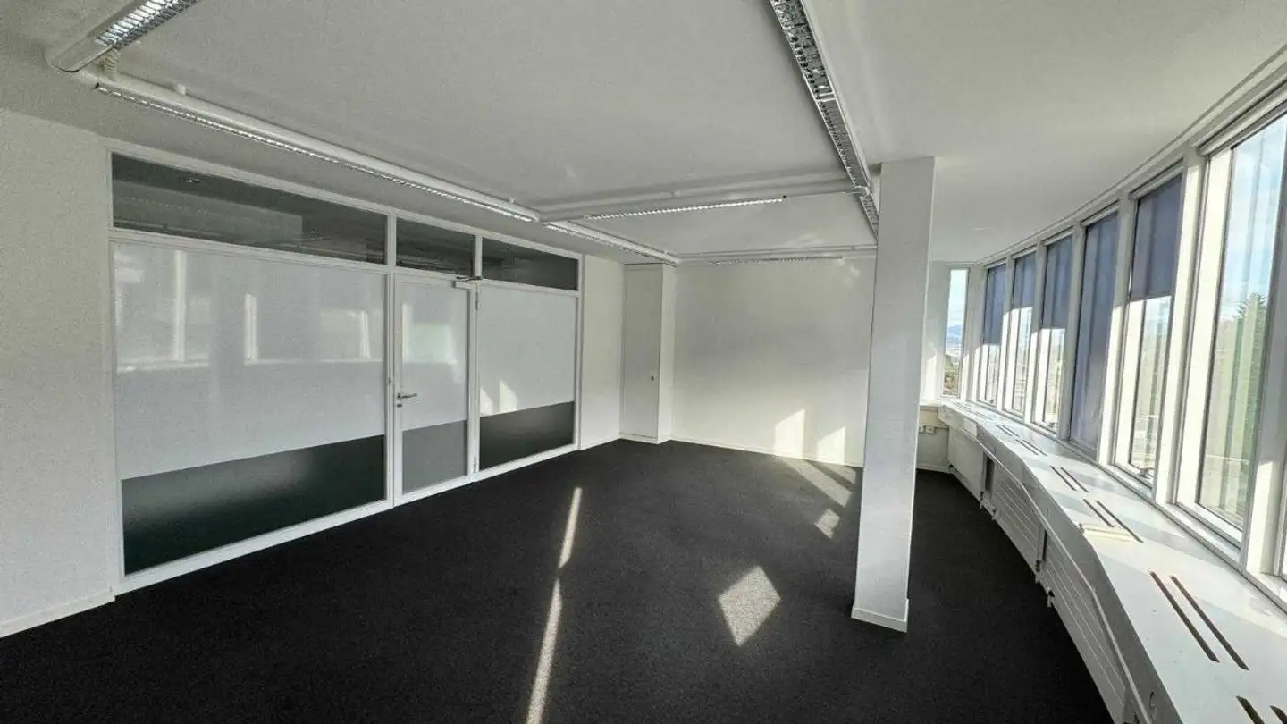 Spazio ufficio in affitto - Schindellegistrasse 73, 8808 Pfäffikon SZ - Photo 2