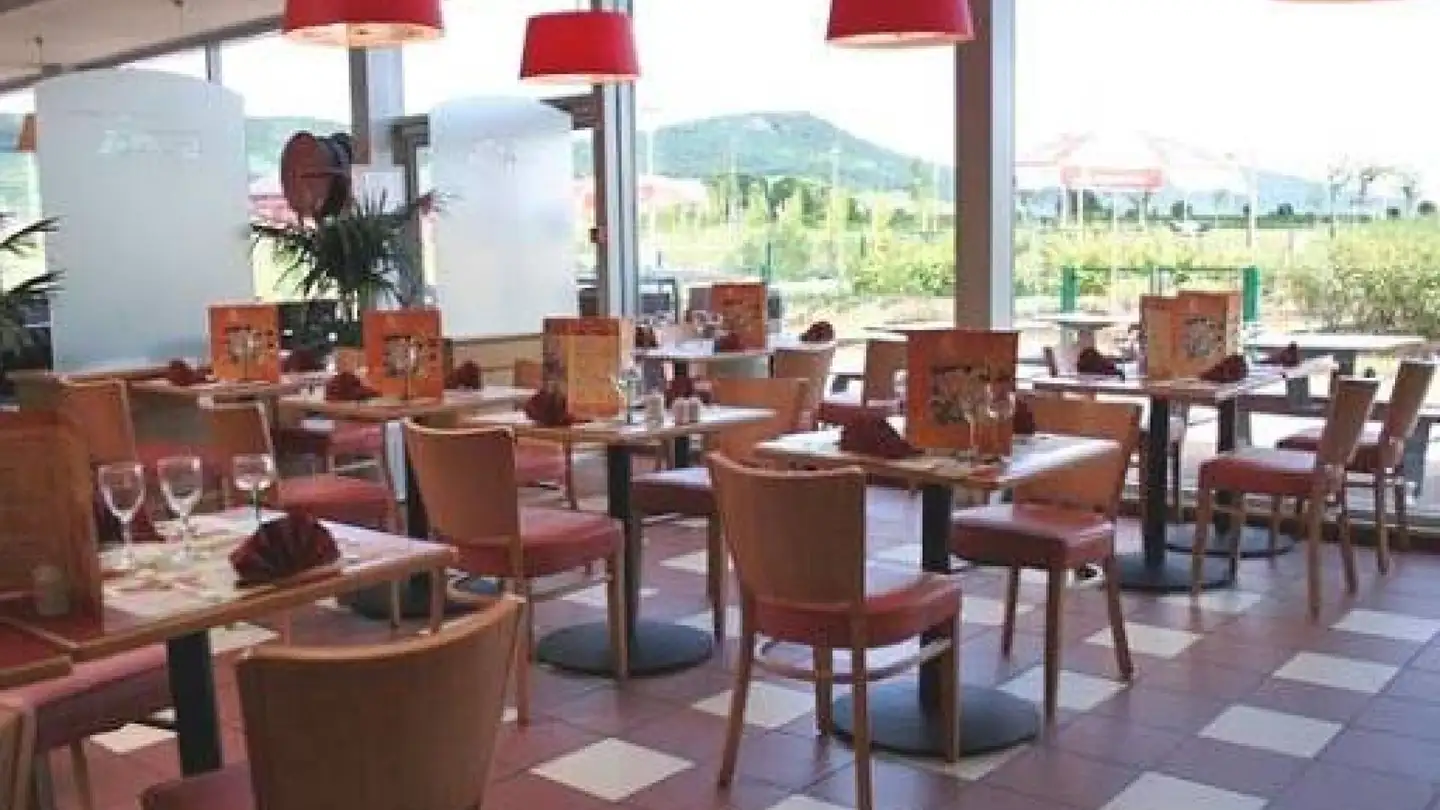 Restaurant for sale - 1028 Préverenges