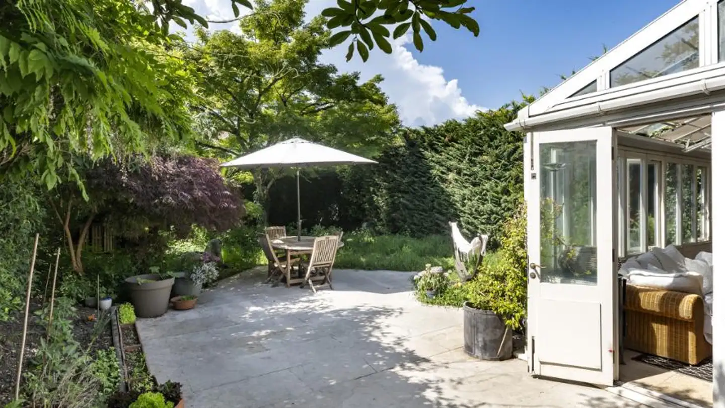 Single house for sale - 1295 Mies