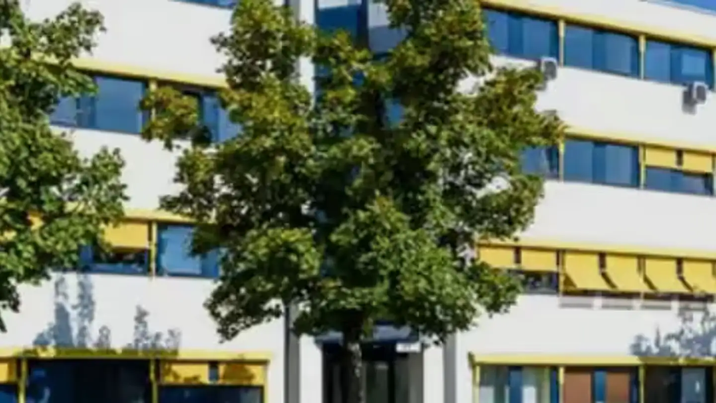 Geschäft mieten - Route Des Avouillons 10, 1196 Gland