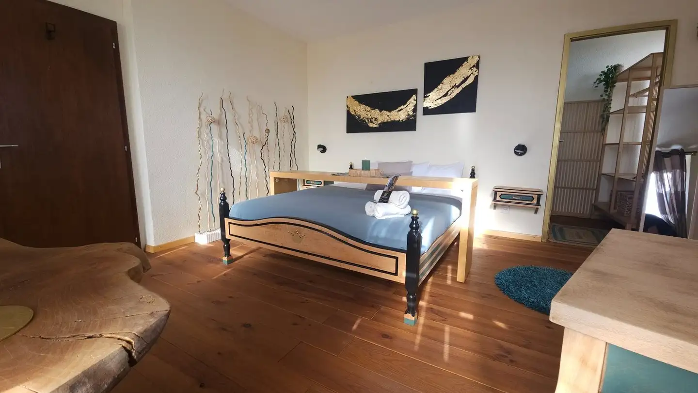 Apartment for rent - 2336 Les Bois - Photo 2