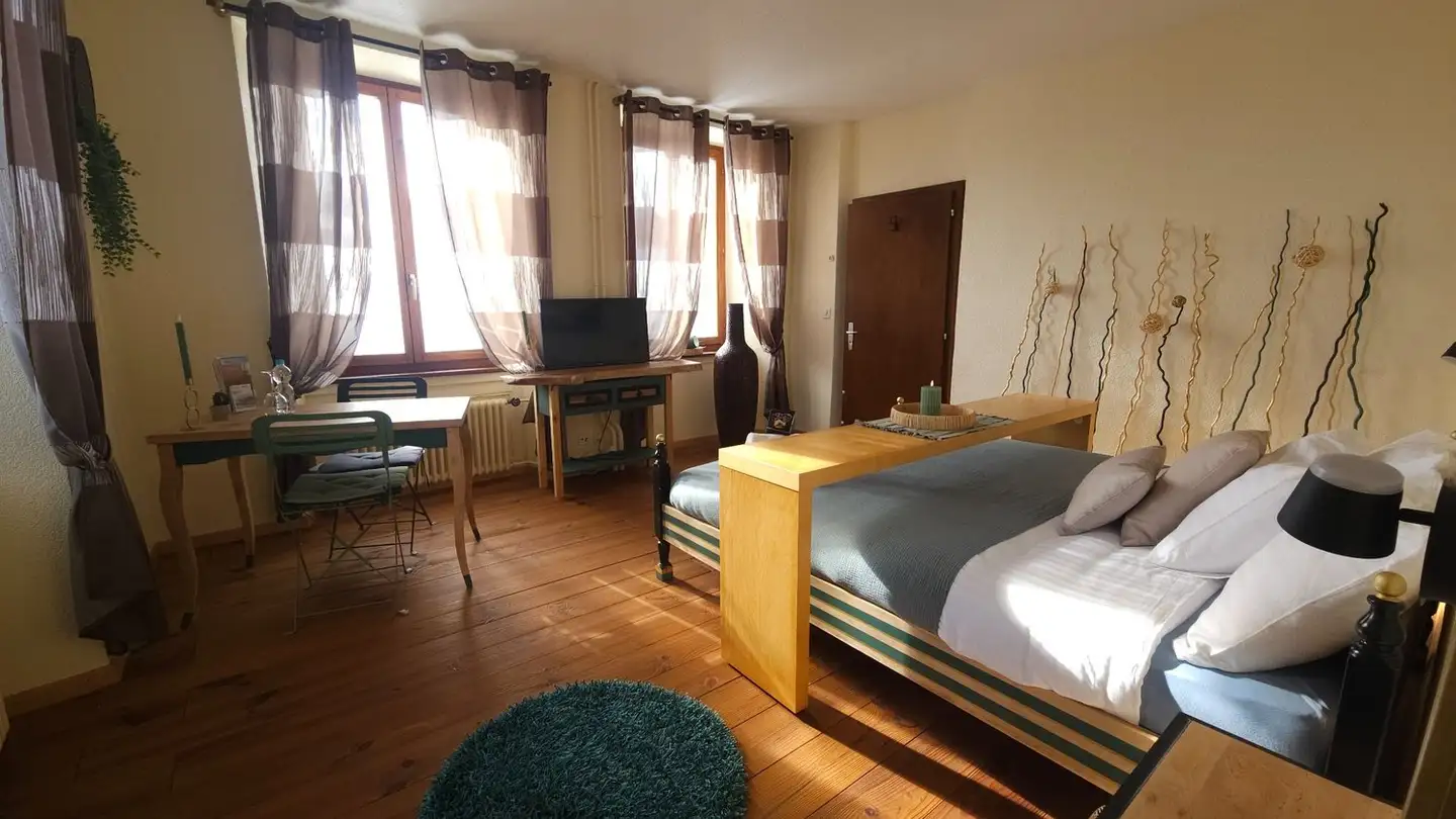 Apartment for rent - 2336 Les Bois - Photo 4