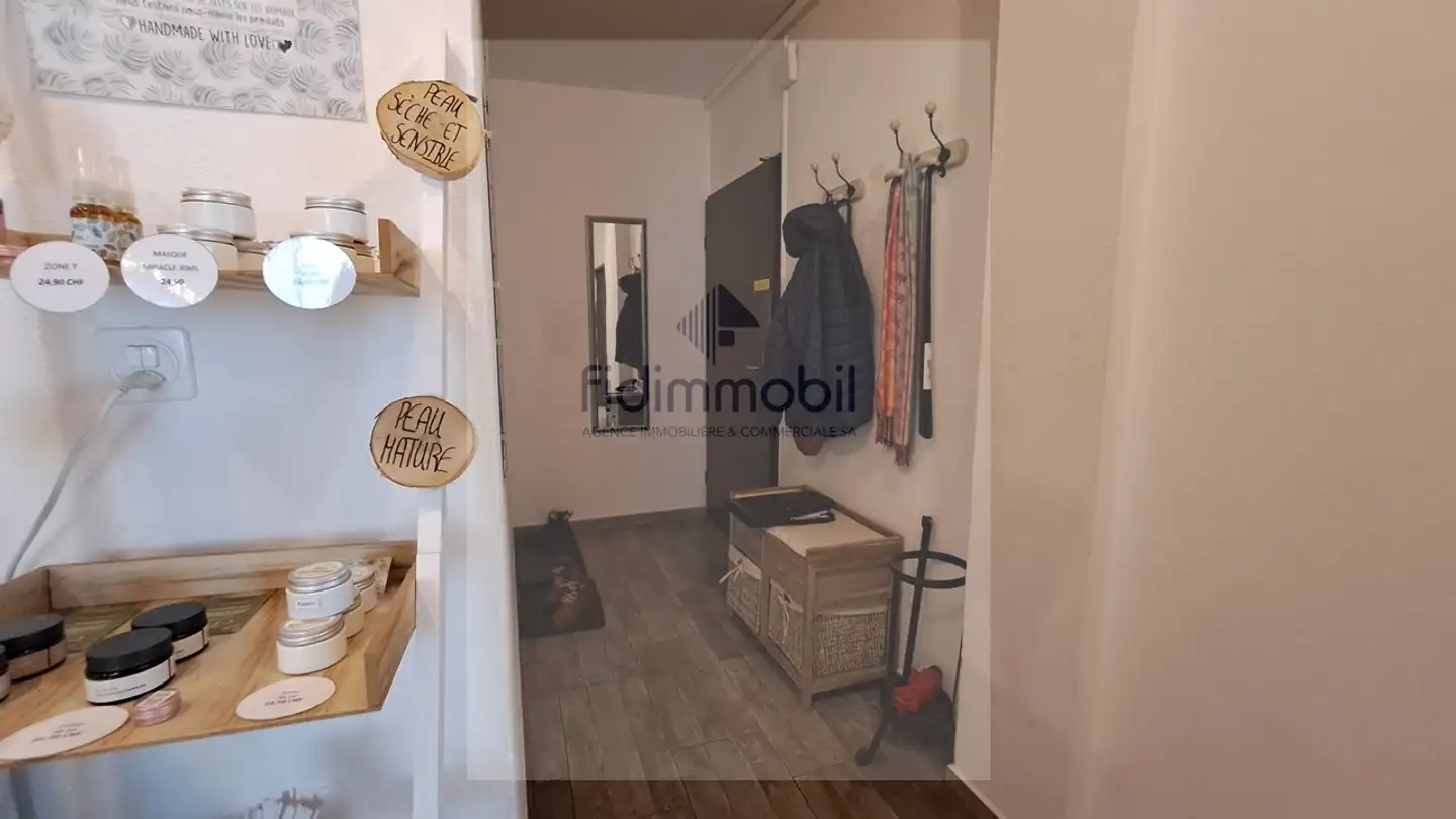 Gewerbe mieten - Place Du Marché 5, 2610 St-Imier - Foto 4