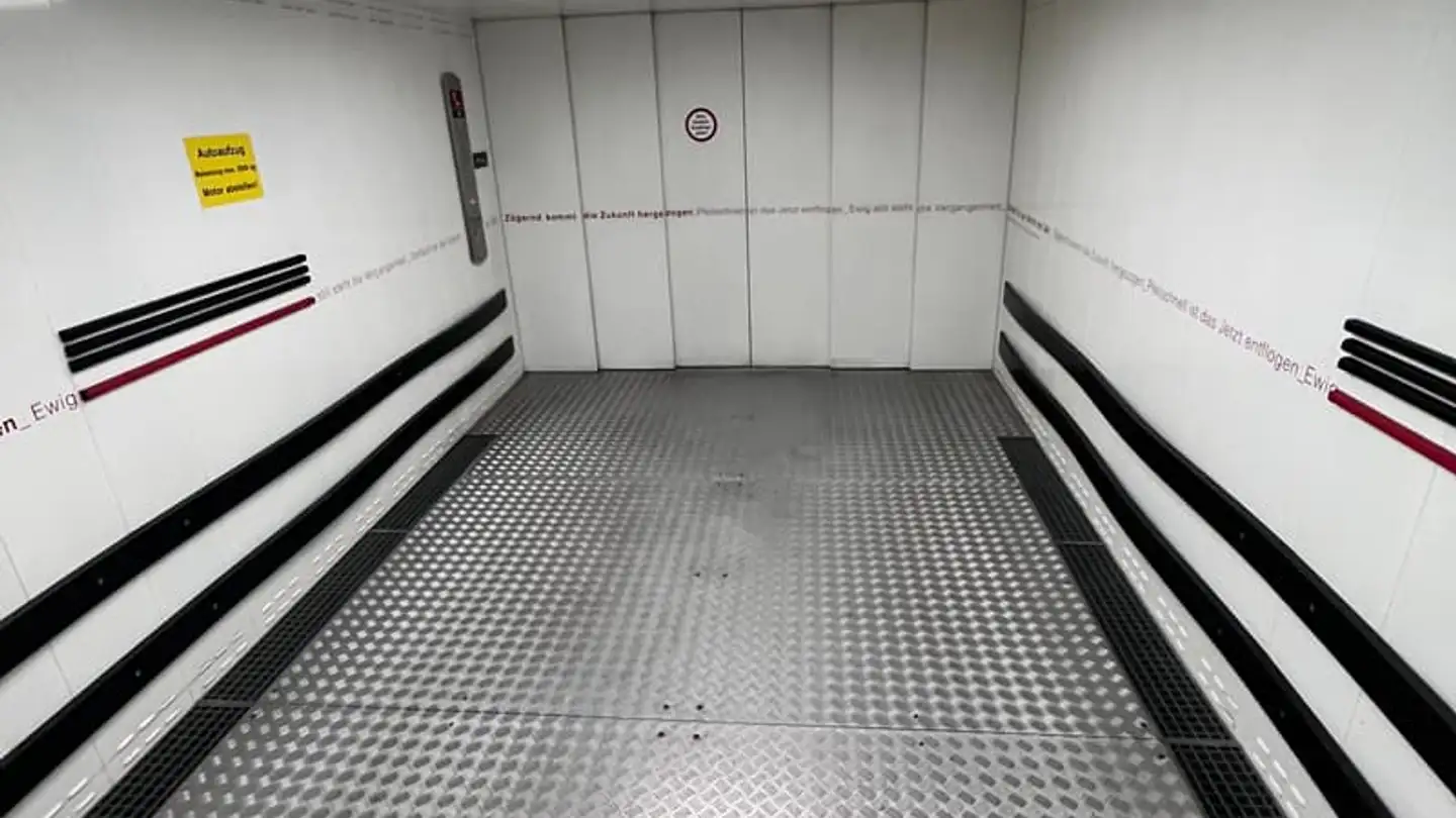 Parcheggio sotterraneo in affitto - Adligenswilerstrasse 18, 6006 Luzern - Photo 3