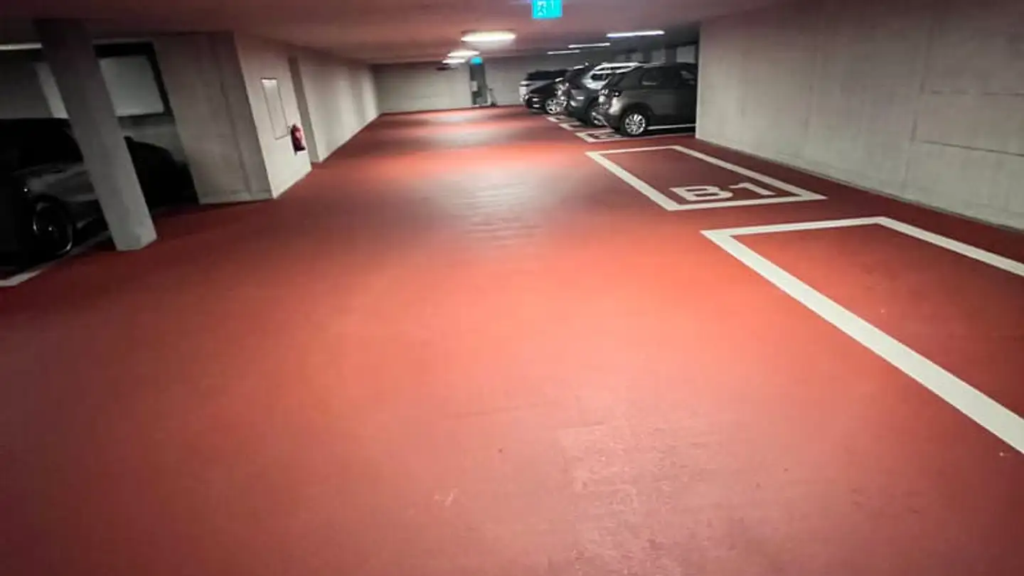 Parcheggio sotterraneo in affitto - Adligenswilerstrasse 18, 6006 Luzern - Photo 4