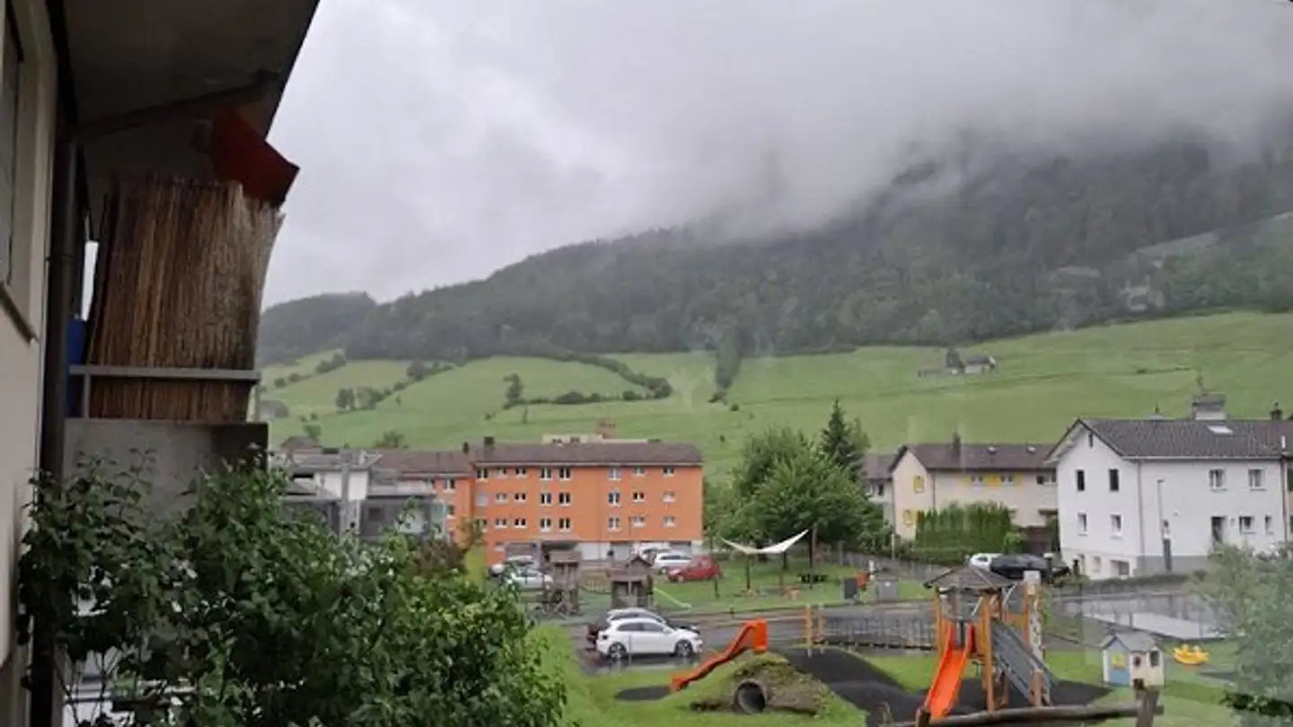 Apartment for rent - Oberdorfstrasse 25, 8750 Glarus - Photo 2
