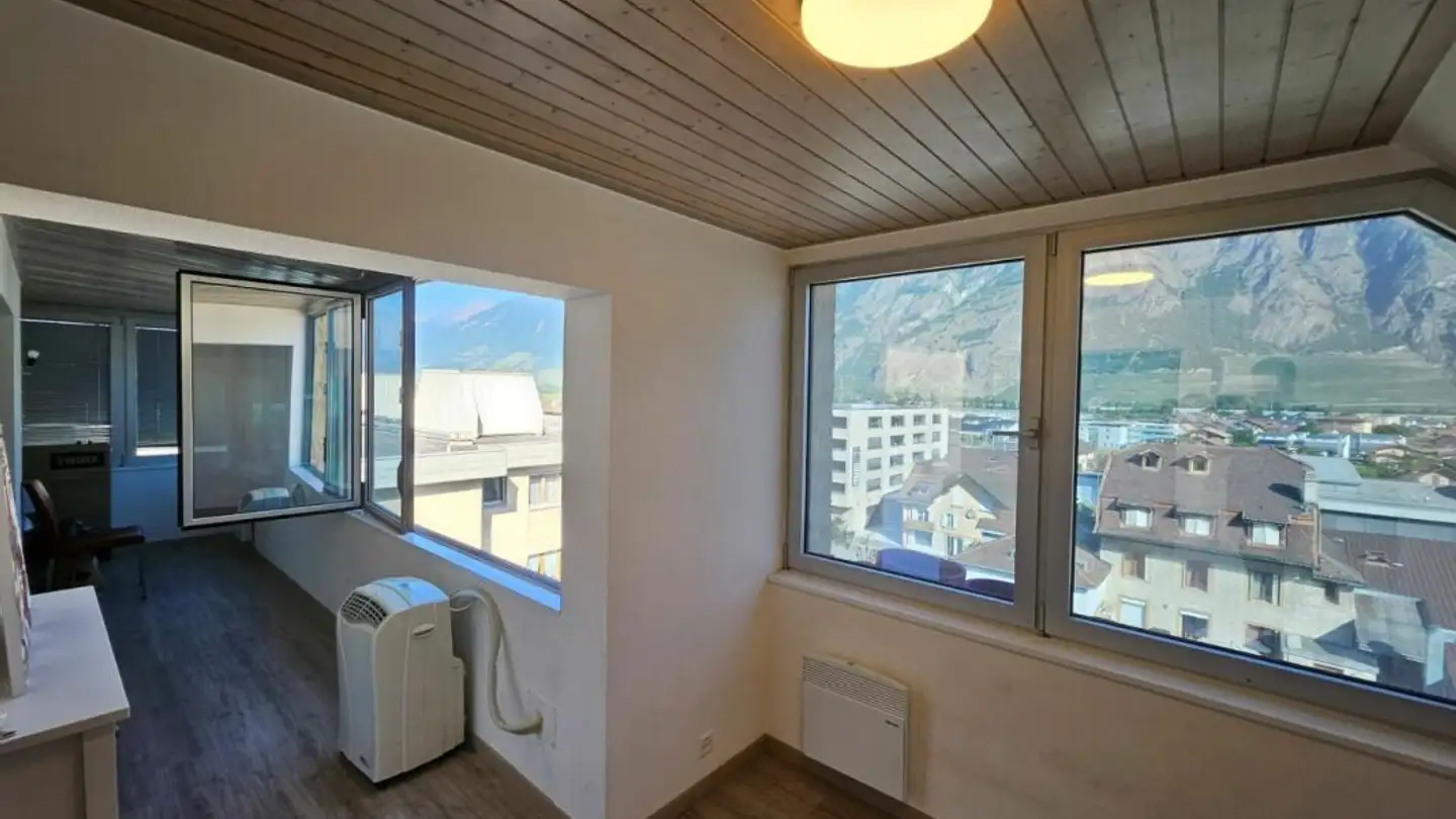 Attic flat for rent - Rue De Gottefrey, 1907 Saxon