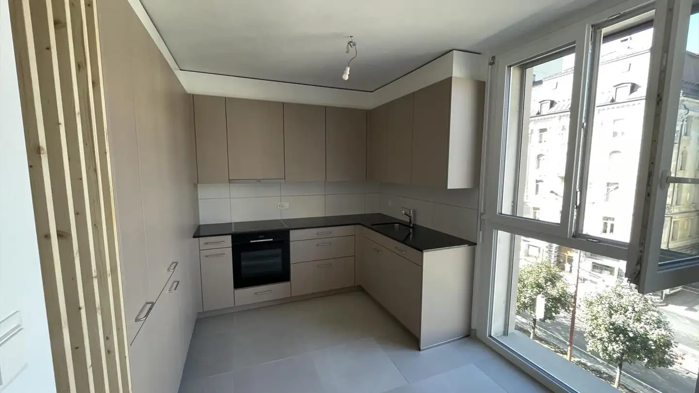 Appartamento in affitto - Avenue Léopold-Robert 77, 2300 La Chaux-de-Fonds