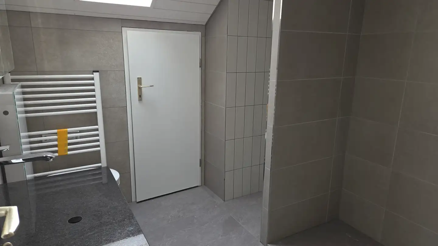 Attic flat for rent - Eichenweg 5, 8424 Embrach - Photo 2