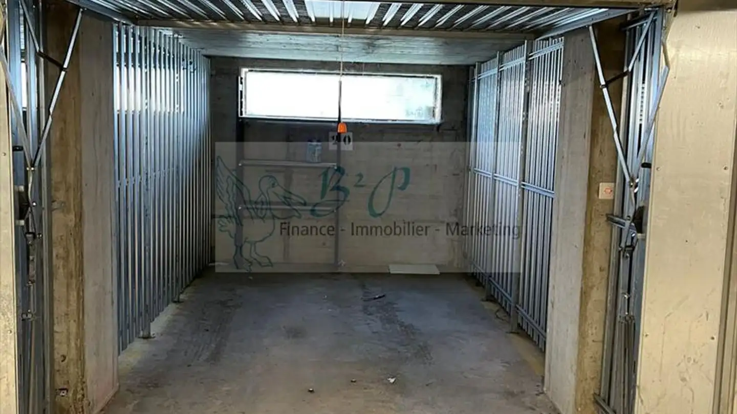 Garage individuel à louer - Rue Du Chapeau-Râblé 46, 2300 La Chaux-de-Fonds - Photo 2