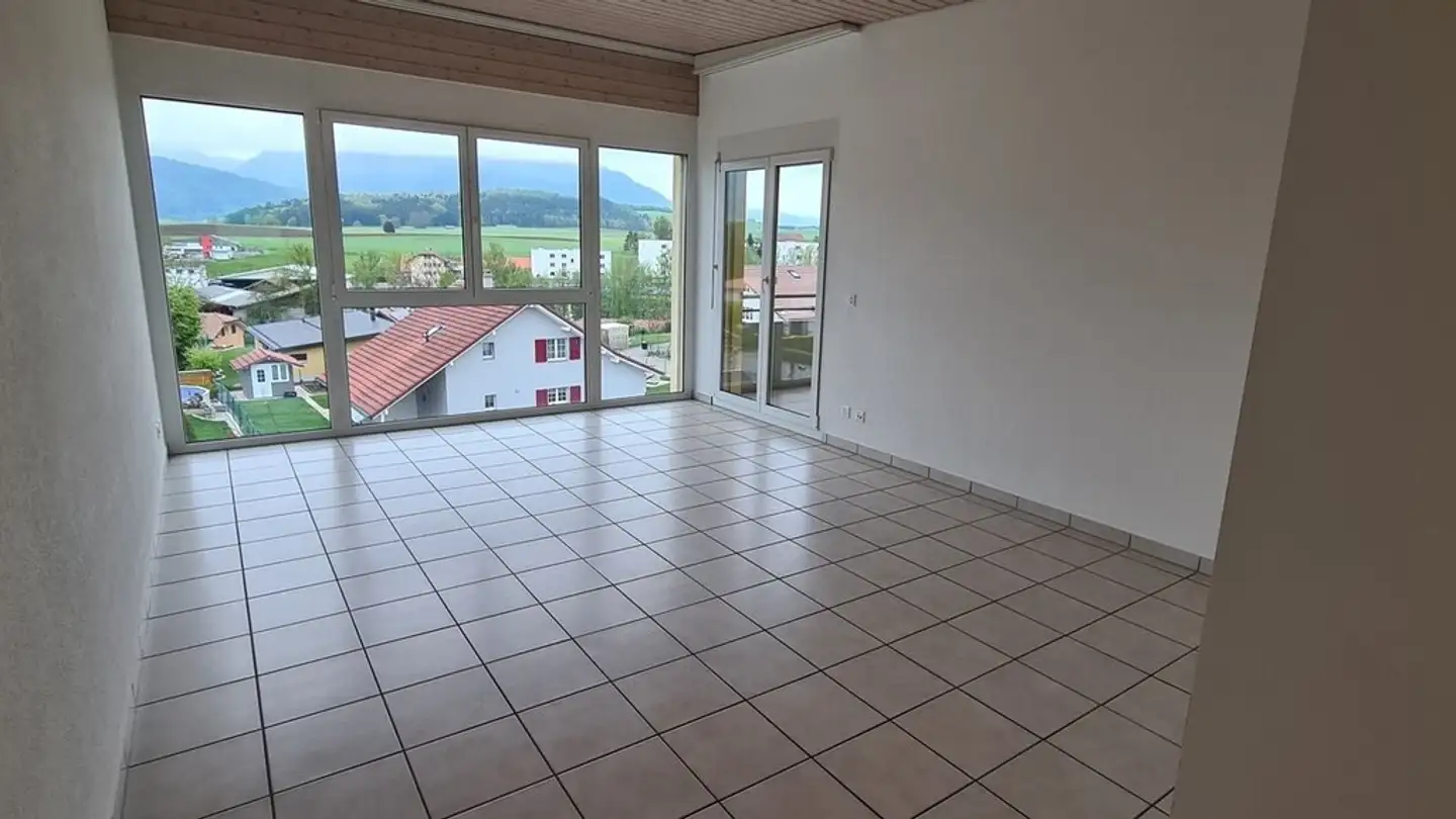 Apartment for rent - Rue De La Comba, 1632 Riaz - Photo 4