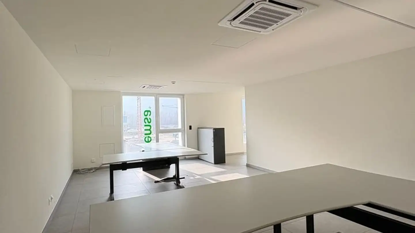 Commercial for rent - Via Stazione 24, 6532 Castione - Photo 2