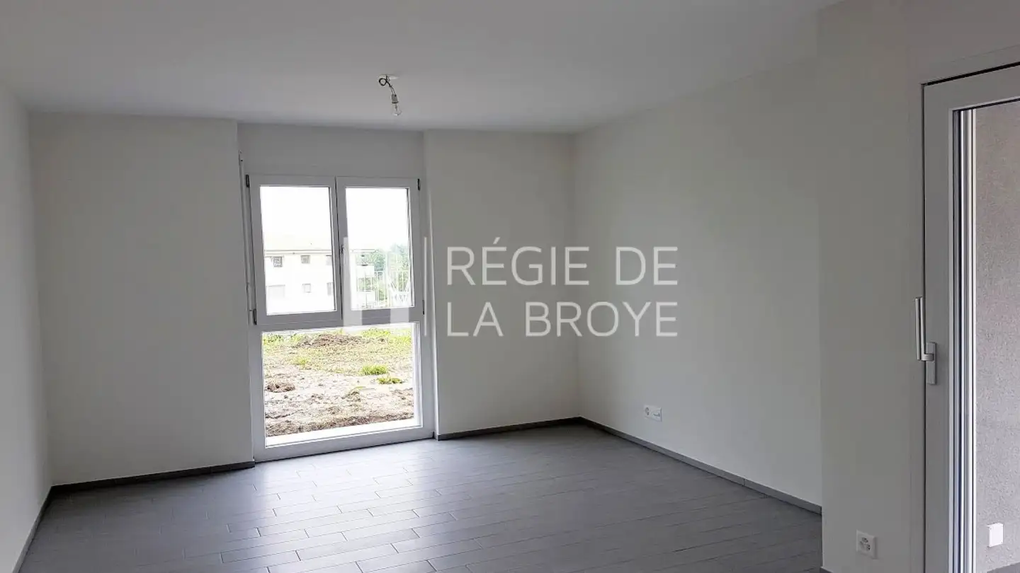 Apartment for rent - Route Bas-Des-Esserts, 1774 Cousset