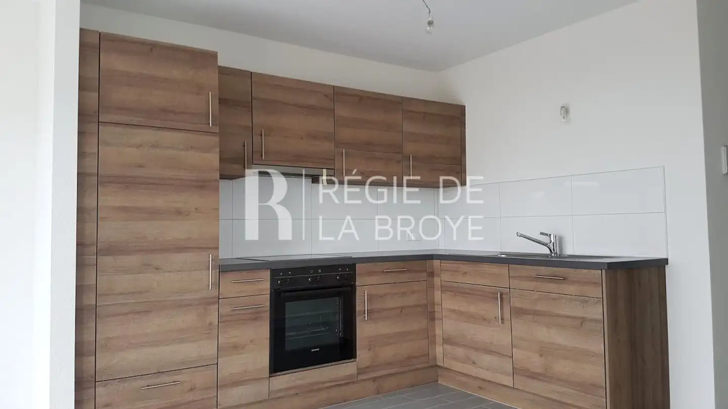 Apartment for rent - Route Bas-Des-Esserts, 1774 Cousset - Photo 2