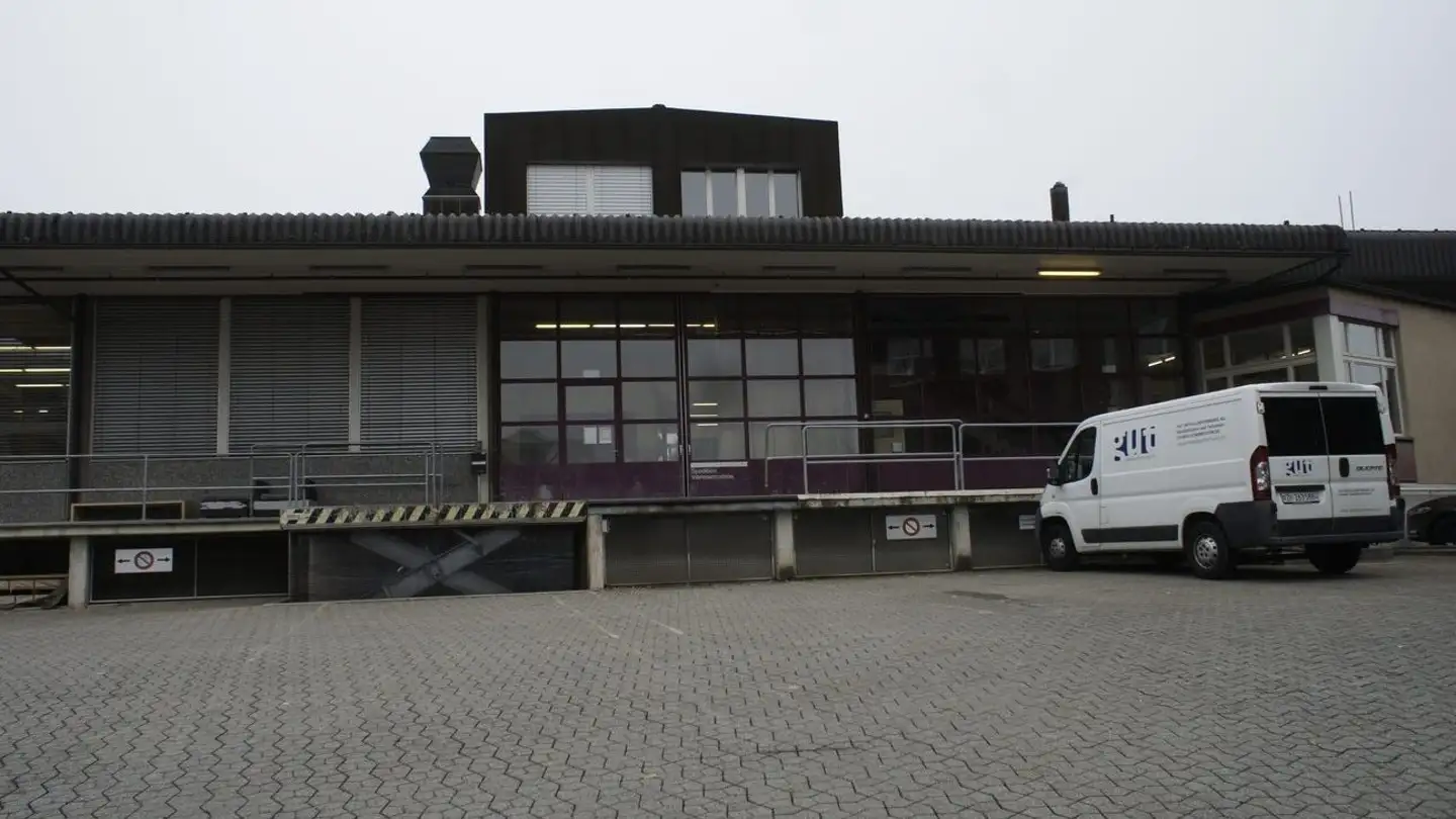 Industrial property for rent - 8634 Hombrechtikon