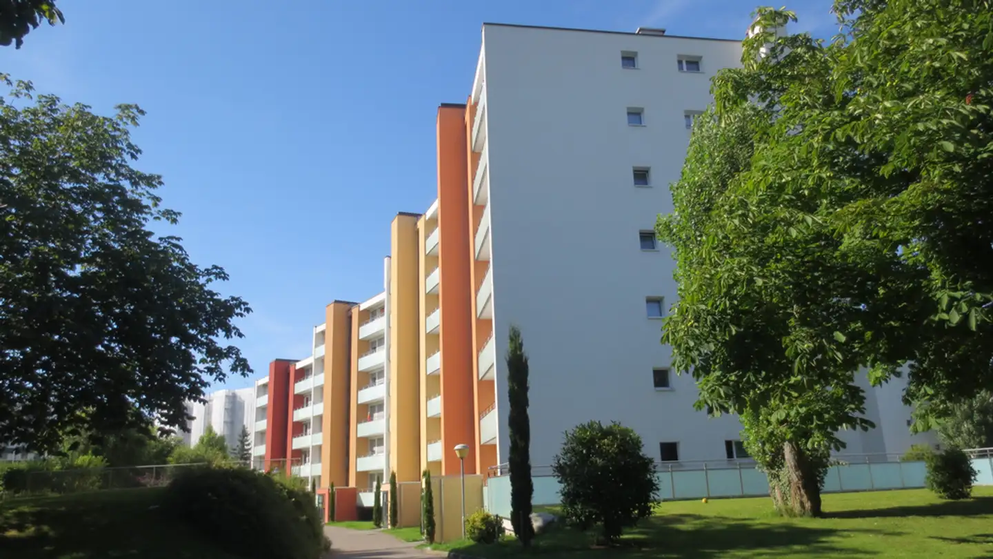 Outdoor parking space for rent - Avenue De Préfaully 66, 1020 Renens VD
