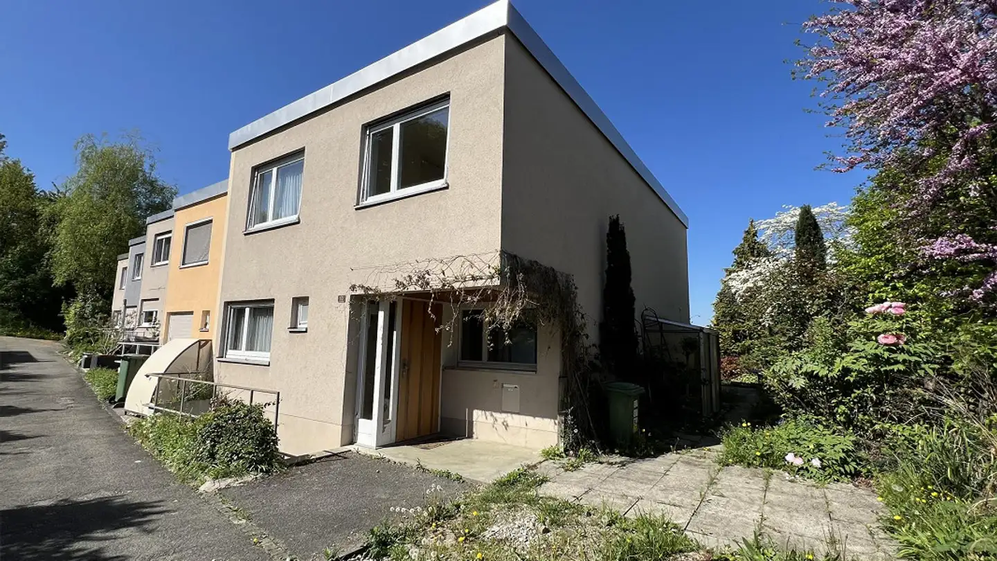 Stepped house for sale - Dahlienstrasse 10, 4106 Therwil