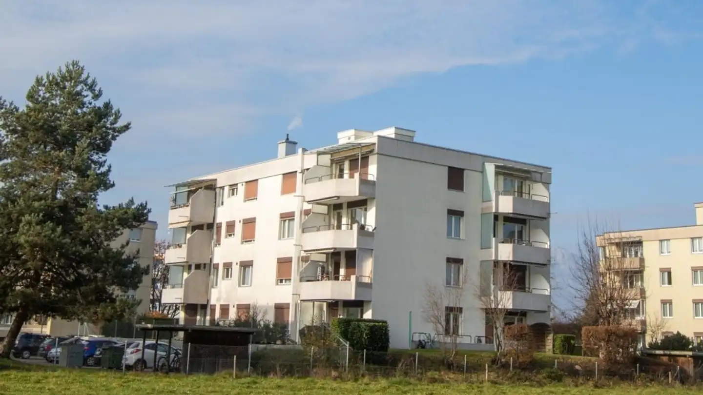 Outdoor parking space for rent - Lerchenweg 3, 4553 Subingen