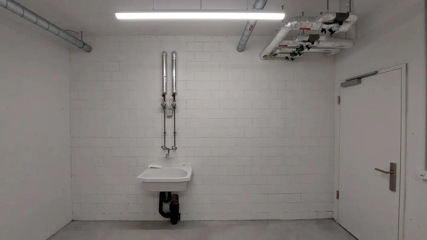 Hobby room for rent - Rhihaldenstrasse 4, 8193 Eglisau