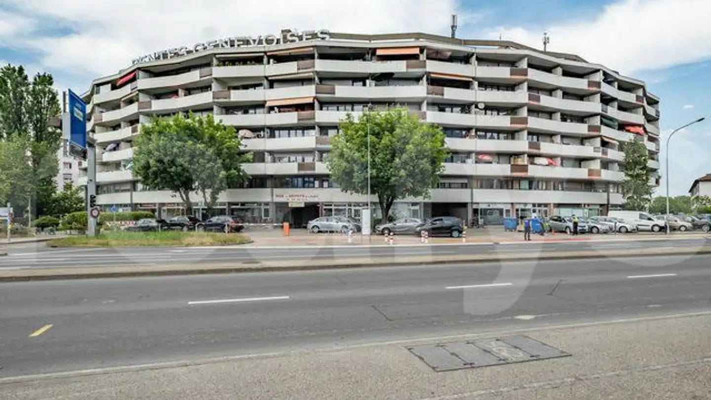 Parcheggio esterno in affitto - Route De Saint-Julien, 1228 Plan-les-Ouates