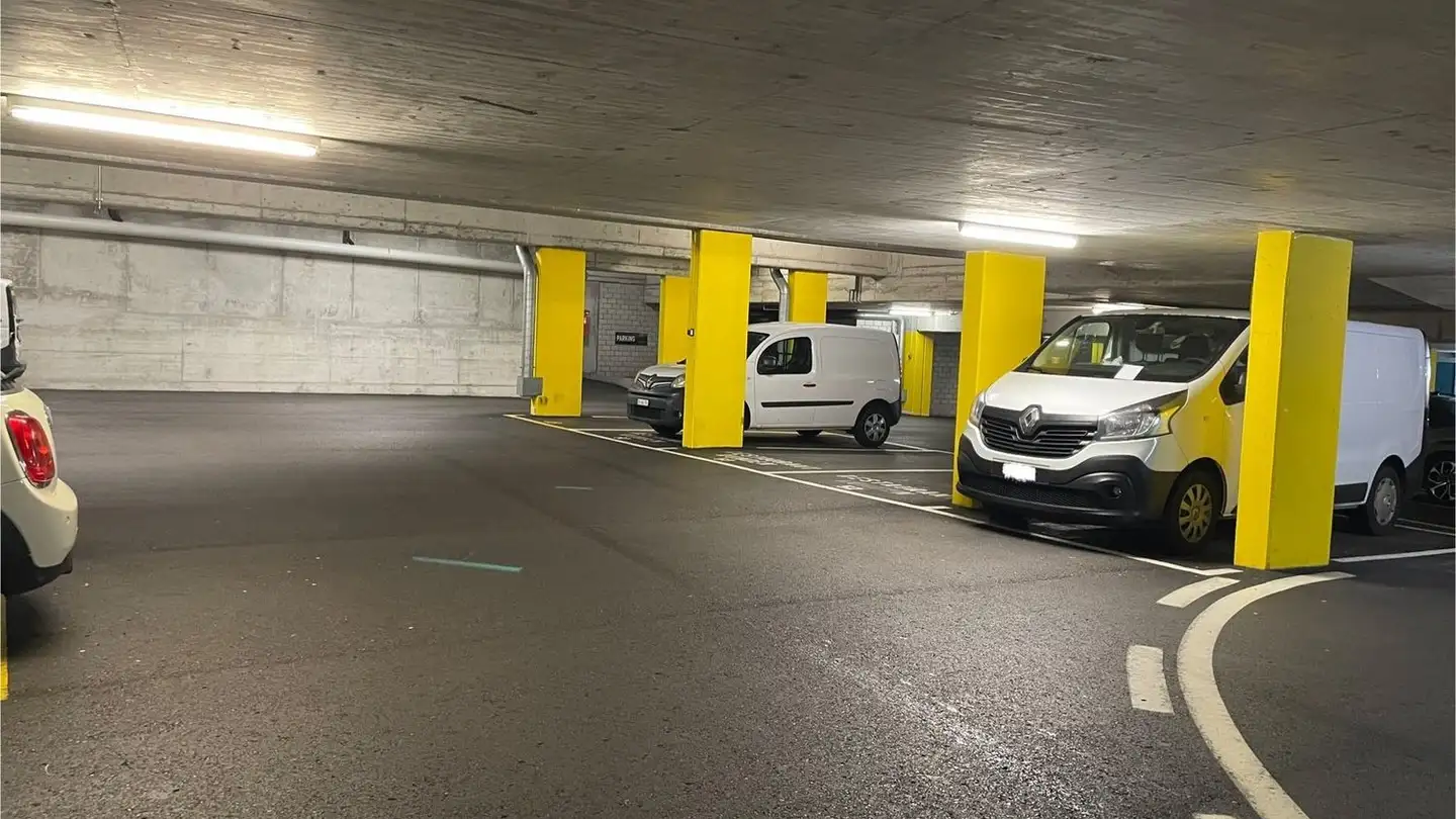 Underground parking space for rent - Dorfwisenstrasse 14, 8165 Schöfflisdorf