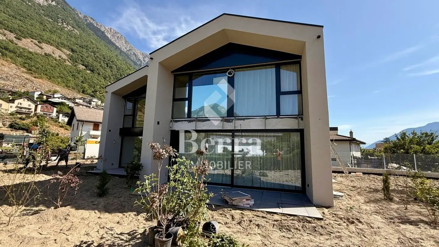 Single house for sale - 1926 Fully