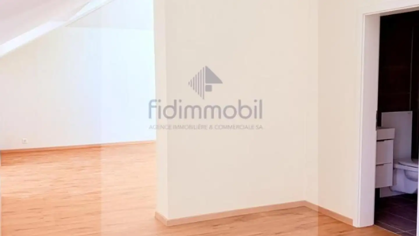Apartment for rent - Rue Des Uttins 8, 2034 Peseux - Photo 2